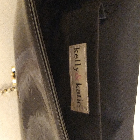 Kelly & Katie Black and Gold trim purse - Picture 4 of 11